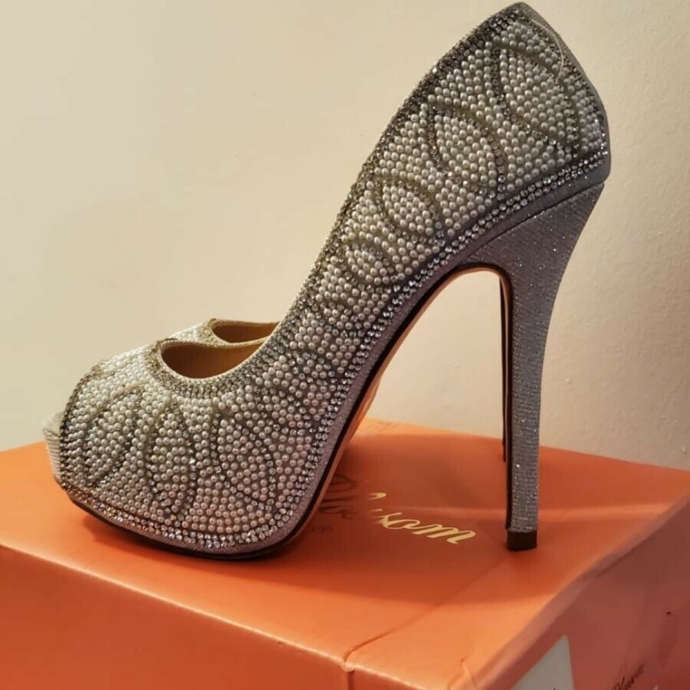 High heels - Picture 5 of 6